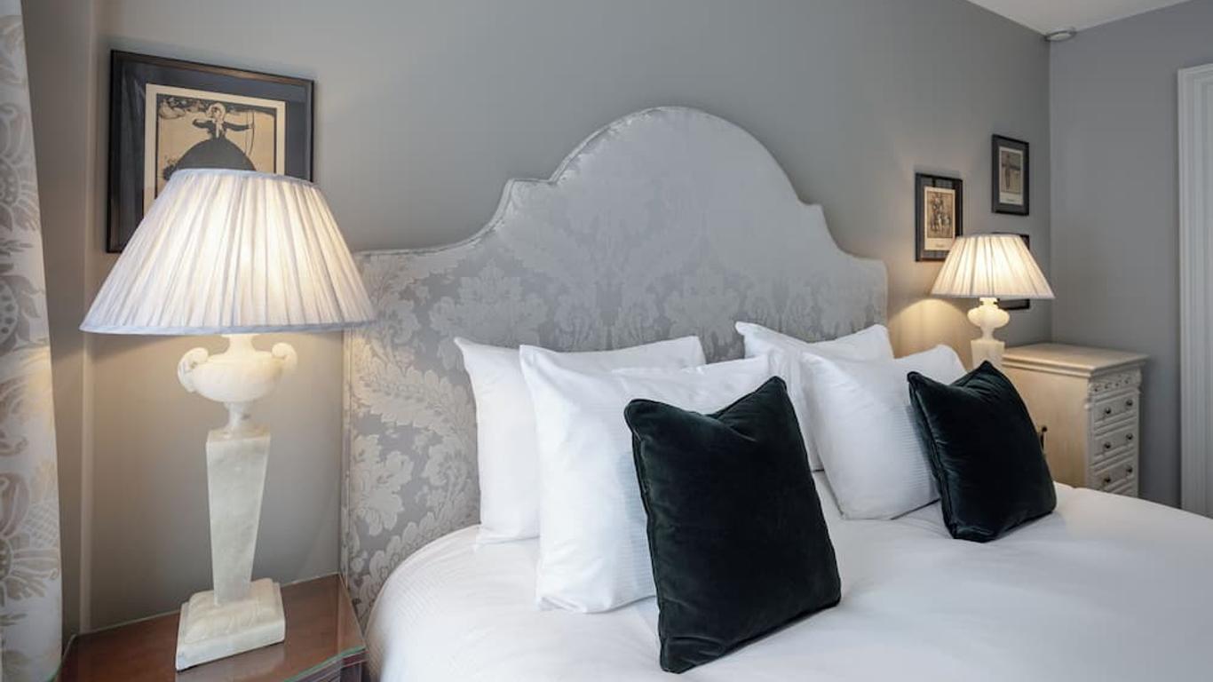 No. 30 Knightsbridge