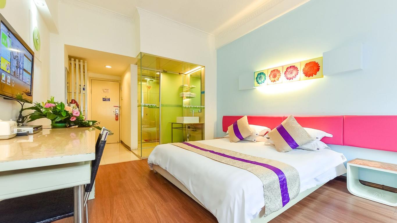 Grand 0773 Hotel