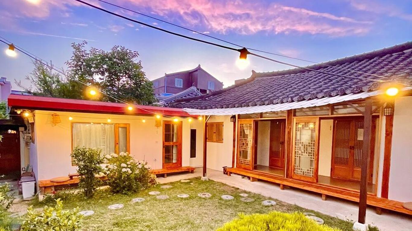 Indigo Hanok Guesthouse Jeonju