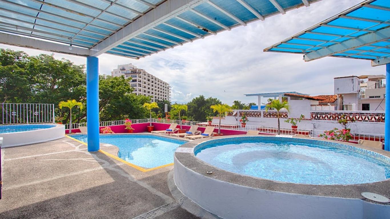 Suites Plaza del Río