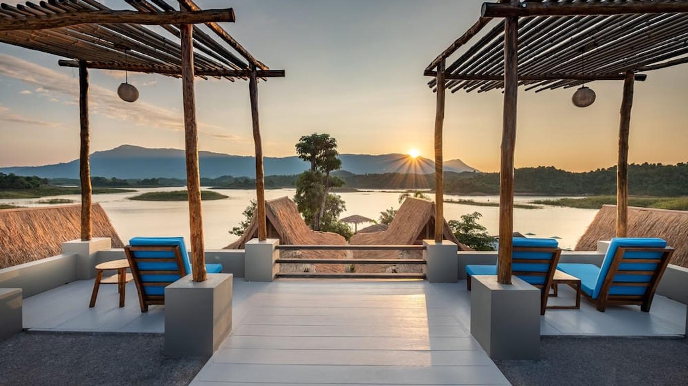 Sanctuary Nam Ngum Beach Resort