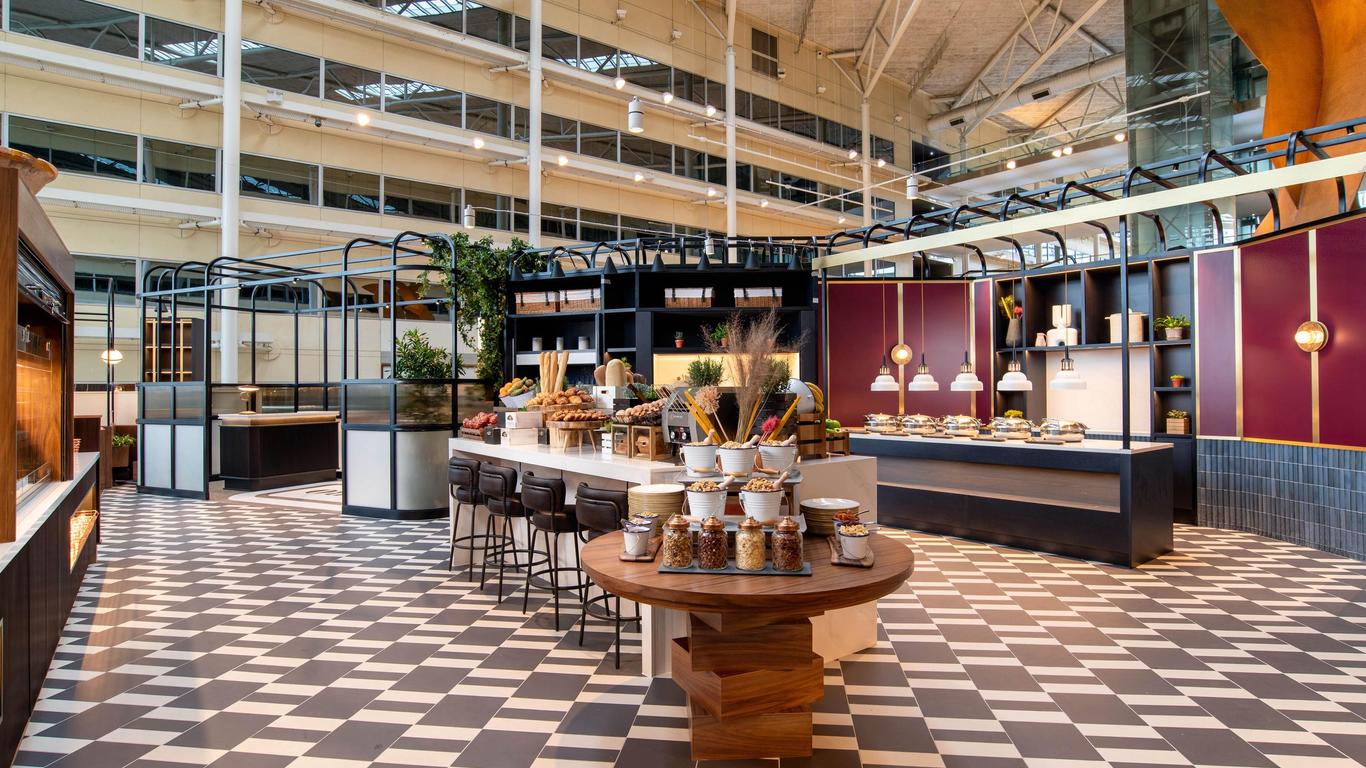 Hilton London Heathrow Airport