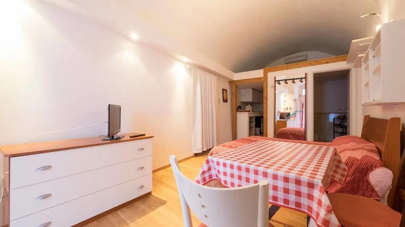 Malie Guest House