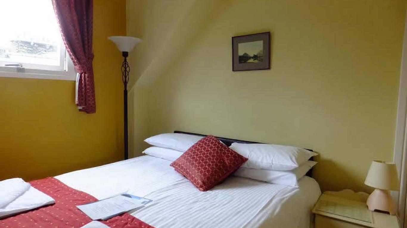 Eastbourne Guest House - Adults Only