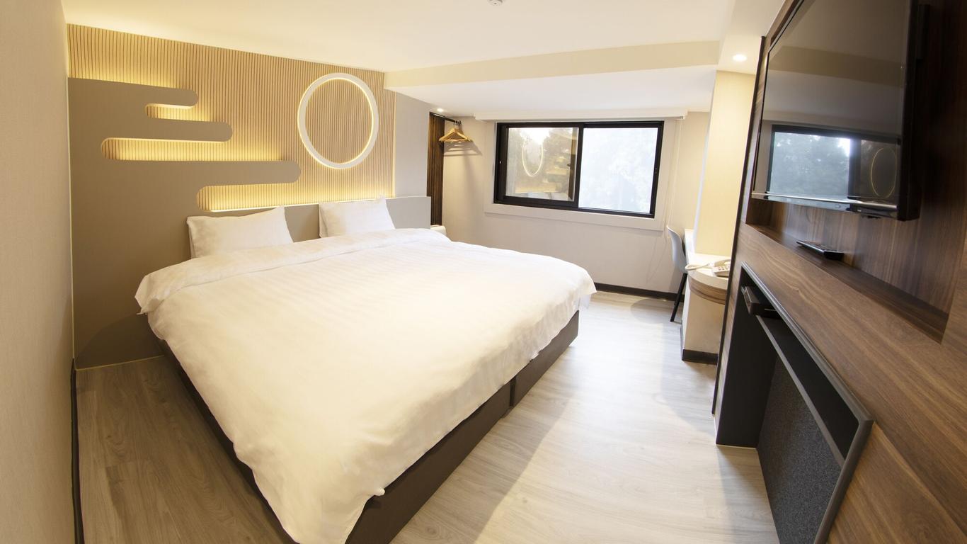Alishan Shermuh Hotel