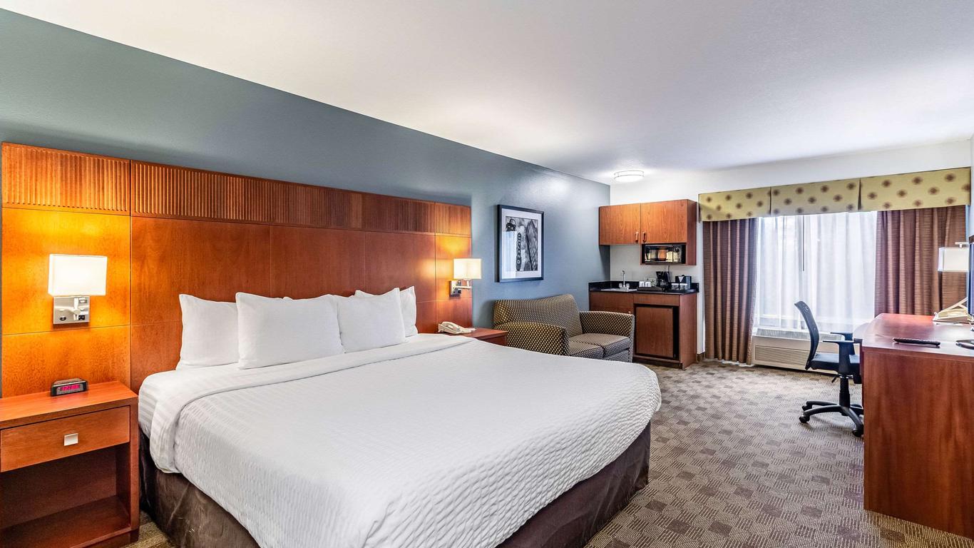 Clarion Hotel Portland International Airport