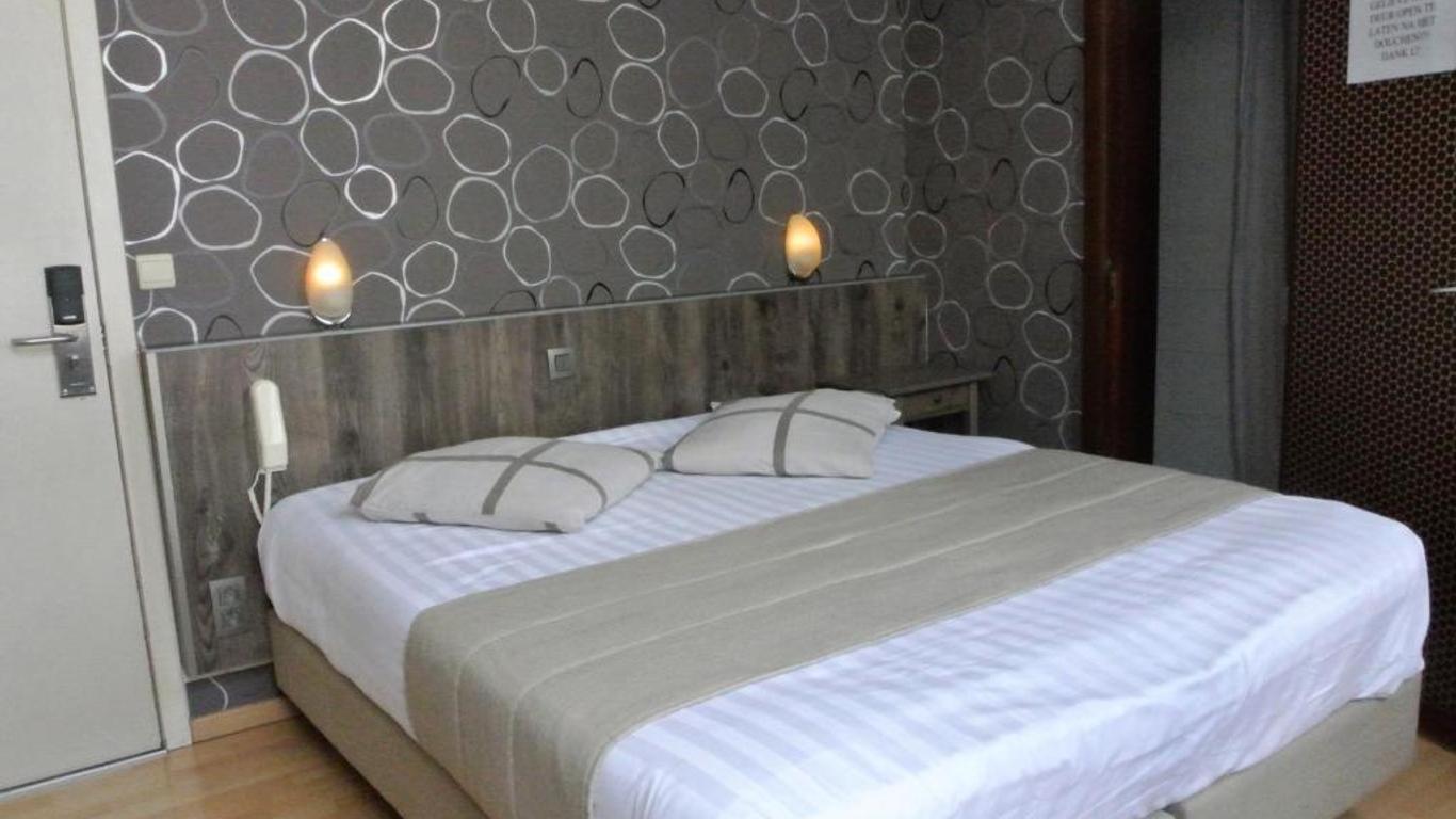 Hotel Tropicana