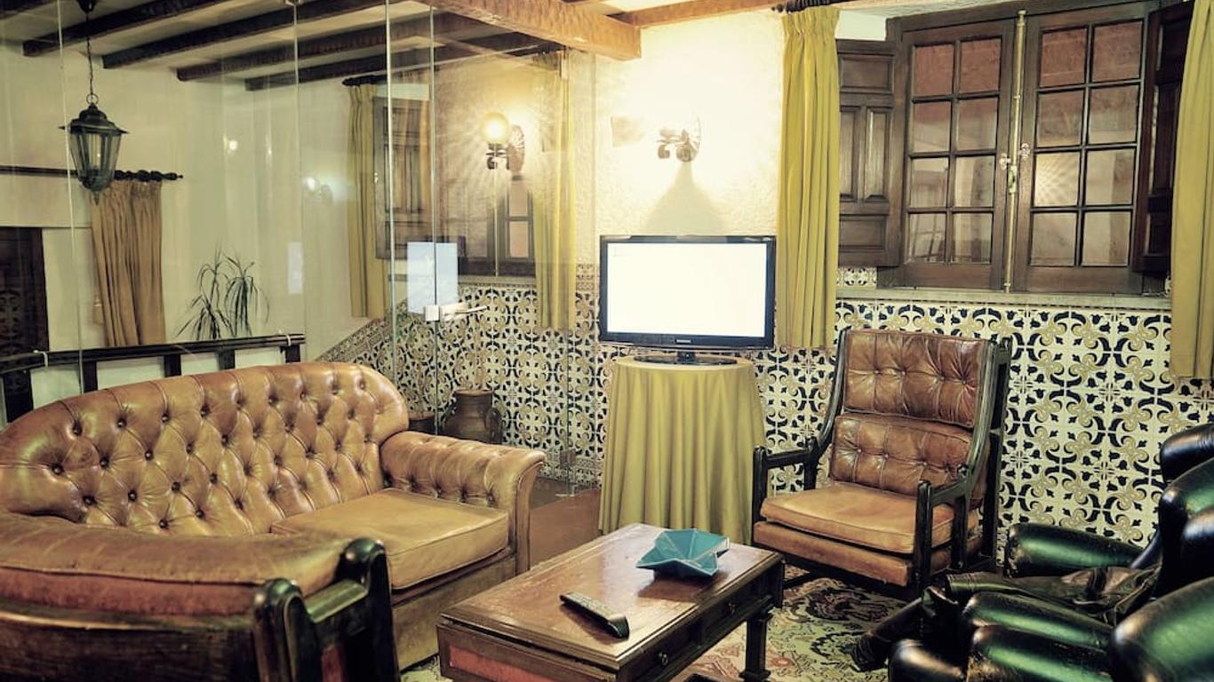 Hotel Rainha Santa Isabel