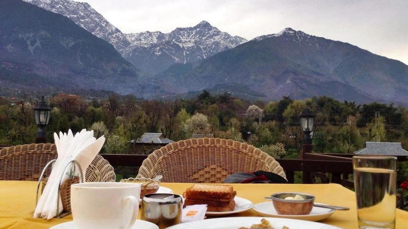 Blossoms Village Resort
