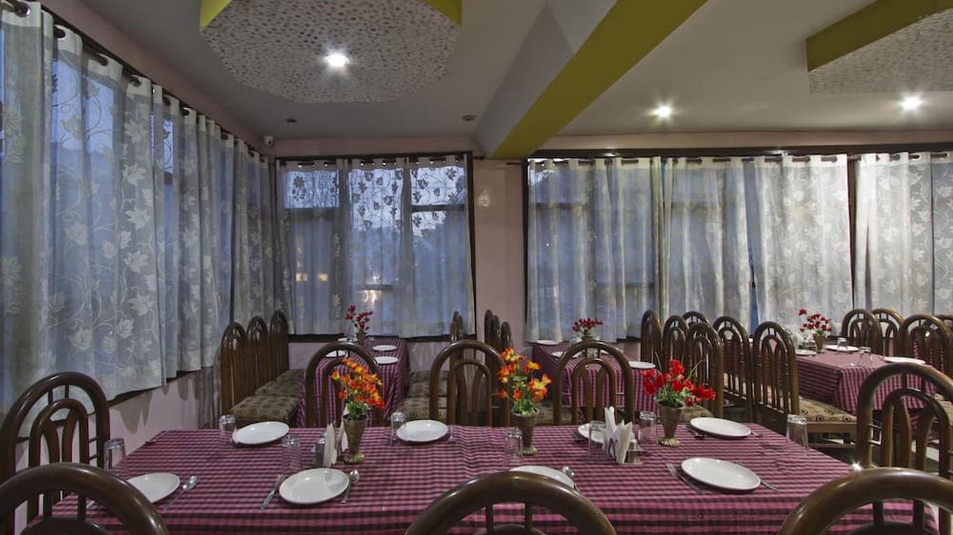 Hotel Sitara International