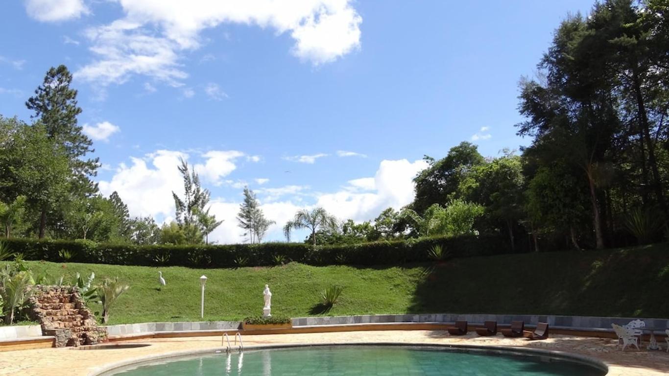 Recanto dos Carvalhos - Pousada Camping