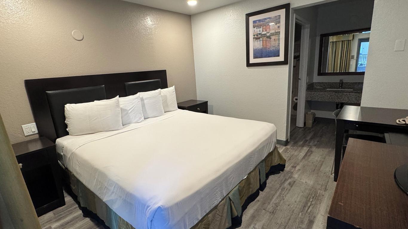 Travelodge by Wyndham Sacramento / Rancho Cordova